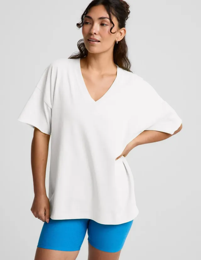 Beyond Yoga SoftKnit Better Than Ever Oversized V-Neck t-shirt Crisp White