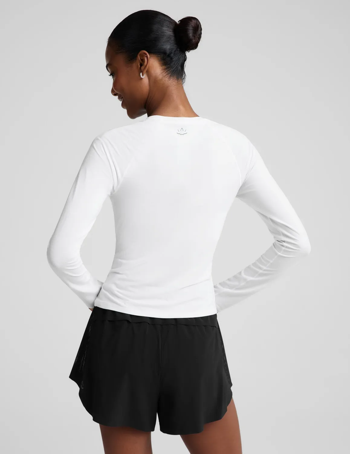 Beyond Yoga Breezeweight Active Long Sleeve träningströja vit