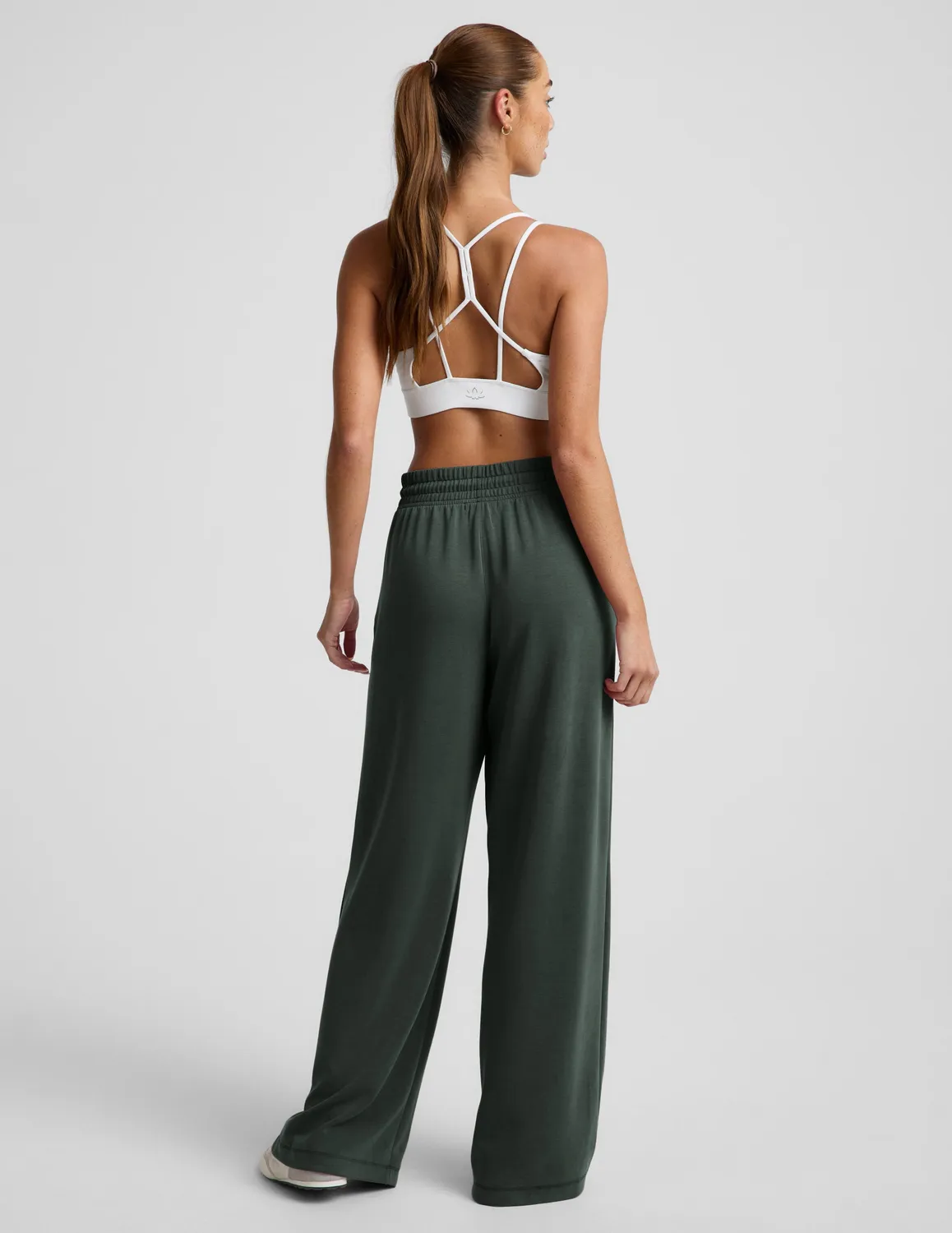 Beyond Yoga Luxe Sandwash Double Knit Wide Leg byxor Slate Green hög midja