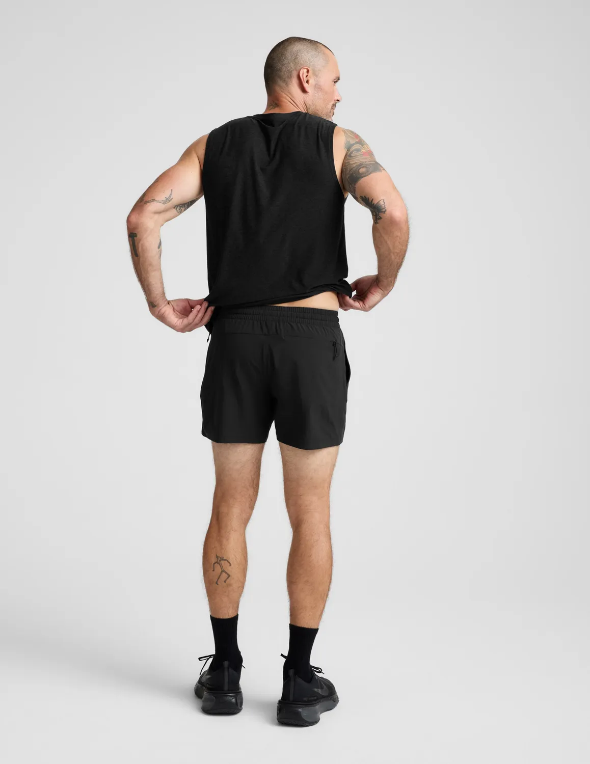 Beyond Yoga Pivotal 2.0 Men's Short 5" shorts svart löpning innerbyxa