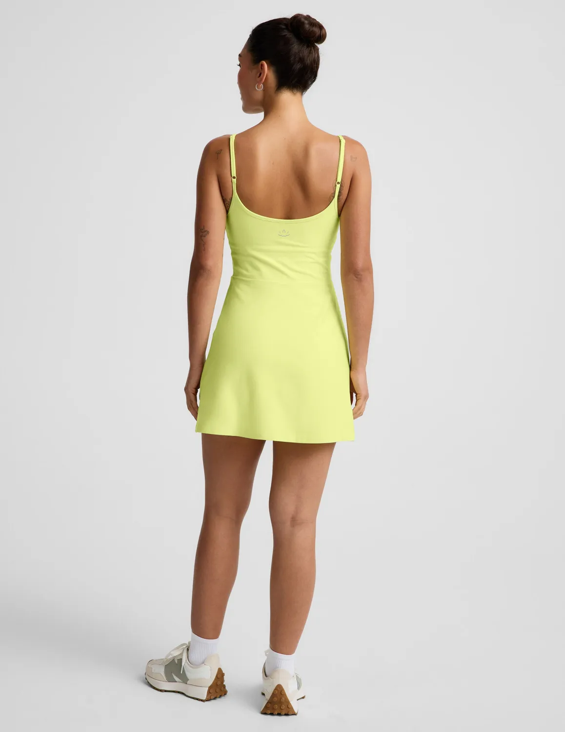 Beyond Yoga Midweight Spacedye Forever Dress klänning lime