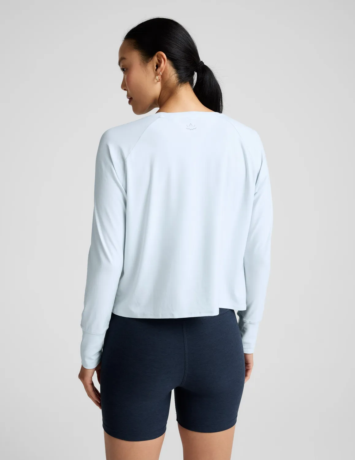 Beyond Yoga Featherweight Daydreamer Pullover långärmad tröja ljusblå luftig