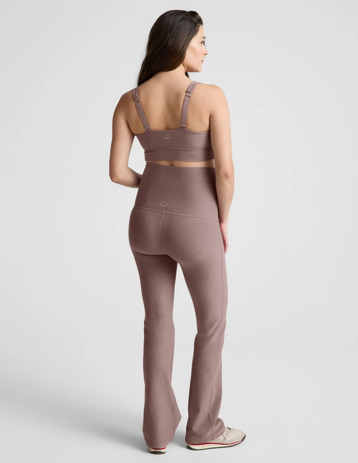 Beyond Yoga Spacedye Practice Maternity Bootcut mammabyxor Rosey Taupe