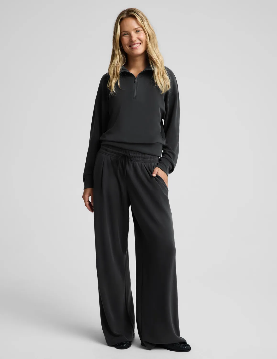 Beyond Yoga Luxe Sandwash Double Knit Wide Leg byxor Dark Charcoal hög midja