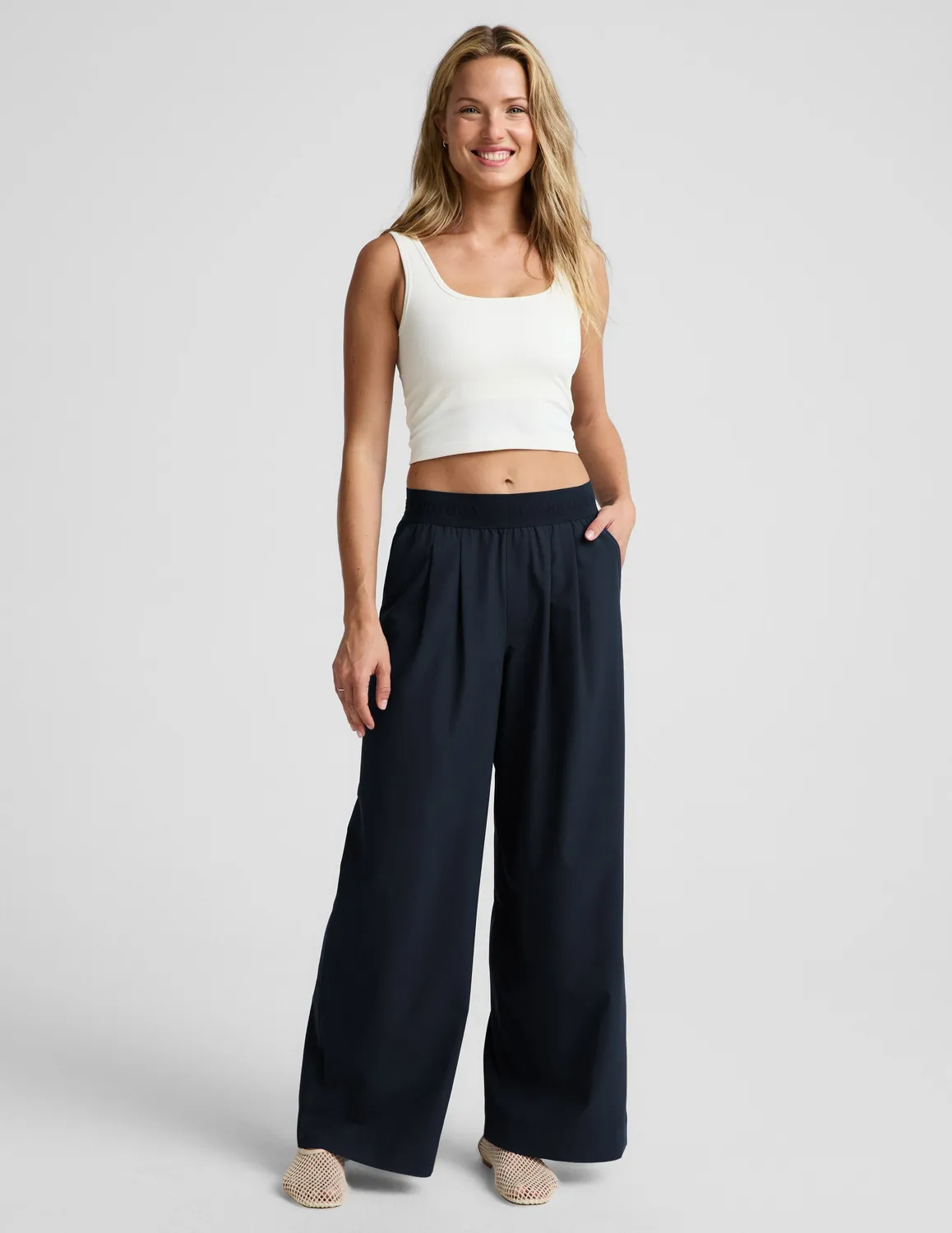 Beyond Yoga Keep It Cool Seamless Cropped Tank linne Glacier svalkande