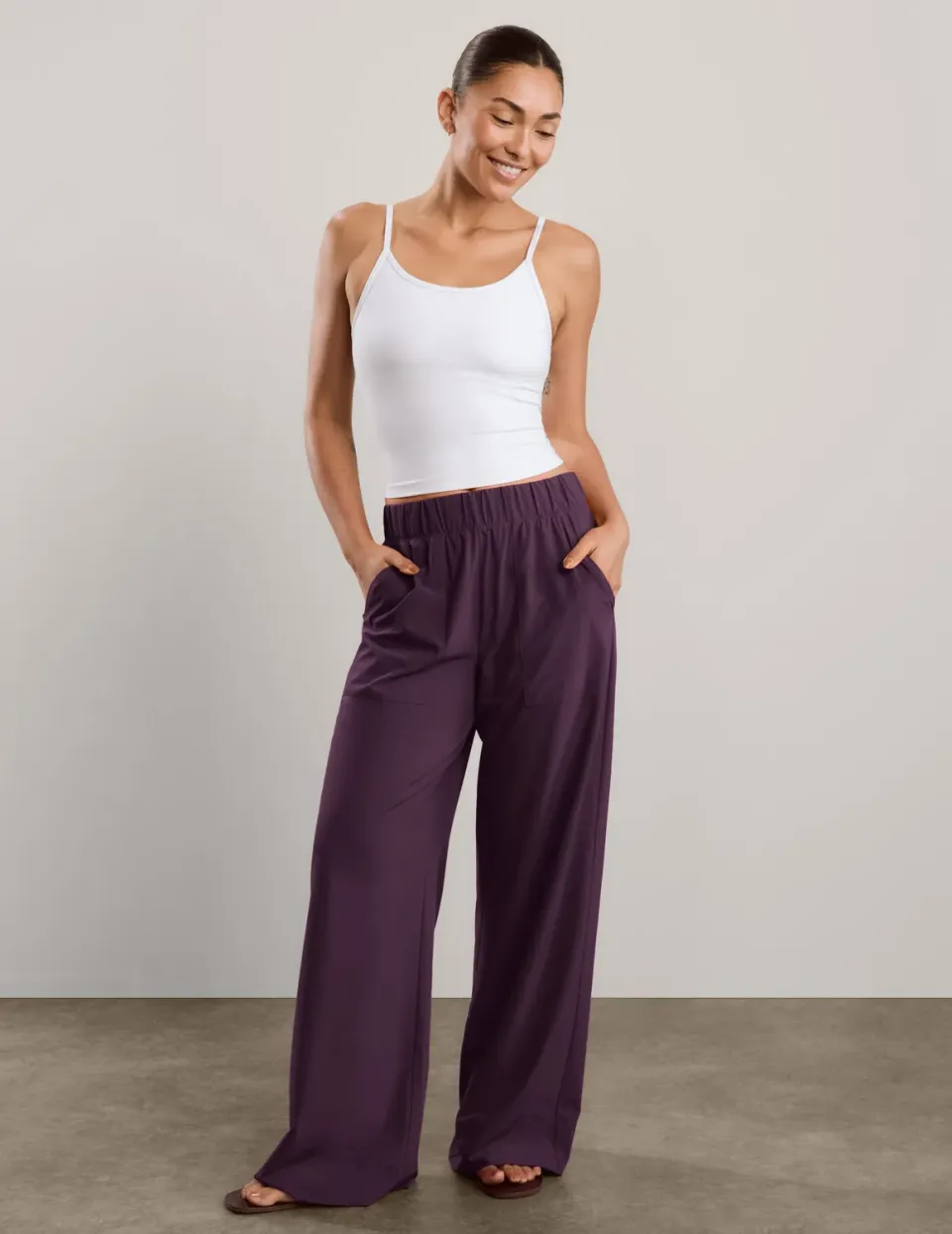 Beyond Yoga Easy Wide Leg Pant 29 byxor Brilliant Blackberry stretch