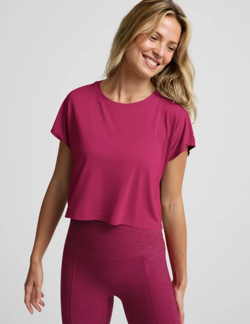 Beyond Yoga Studio Luxe Cropped Tee t-shirt Sangria croppad