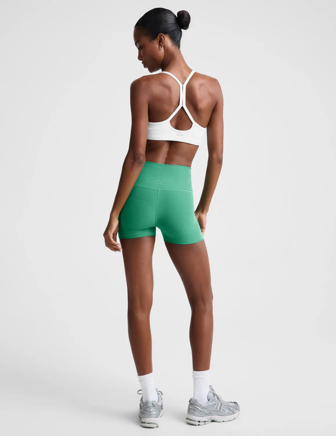 Beyond Yoga Spacedye Keep Pace 3 träningsshorts Bright Emerald hög midja