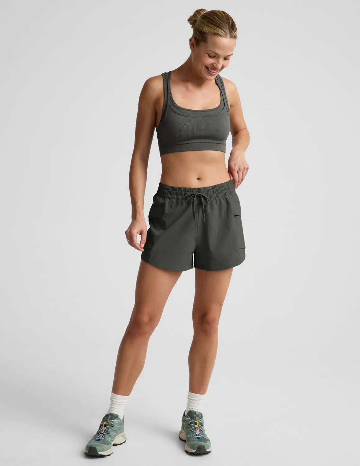 Beyond Yoga Seamless Moves Layered sport-bh grön sömlös