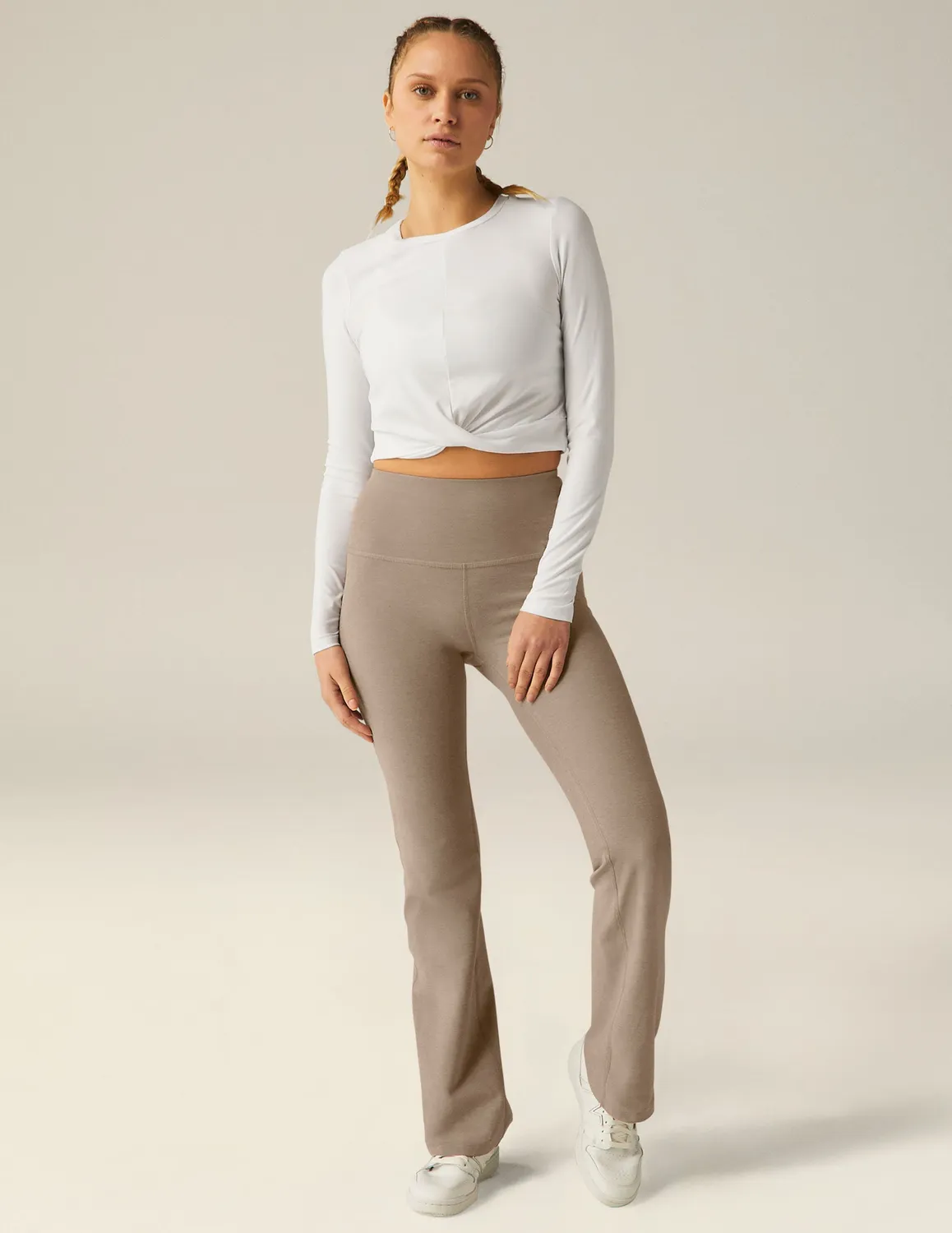 Beyond Yoga Featherweight Center Stage Cropped tröja Cloud White