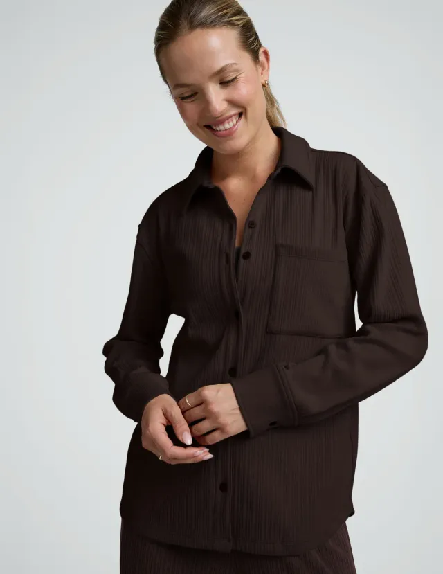 Beyond Yoga Breathe Easy Ribbed skjorta Dark Chocolate ribbad