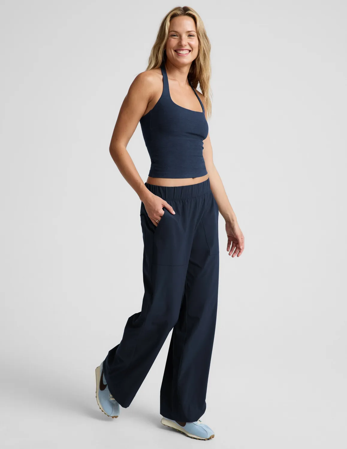 Beyond Yoga Spacedye Square Halter Tank linne nocturnal navy med bh