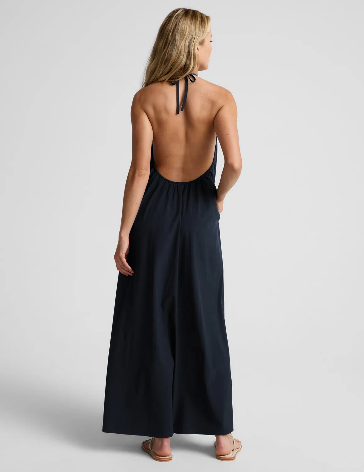 Beyond Yoga Go With The Flow halter maxiklänning Nocturnal Navy stretch
