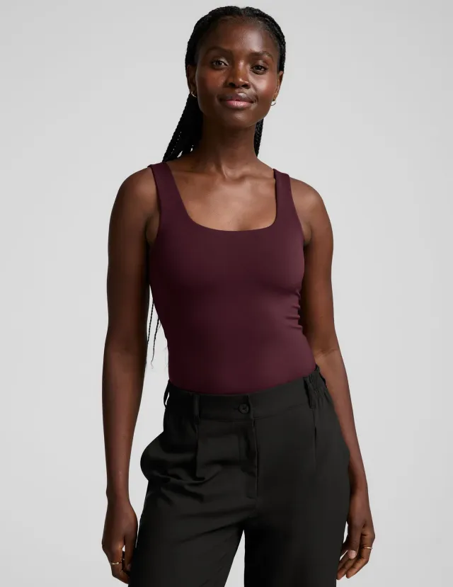 Beyond Yoga Base Tank Bodysuit body mörkröd tight