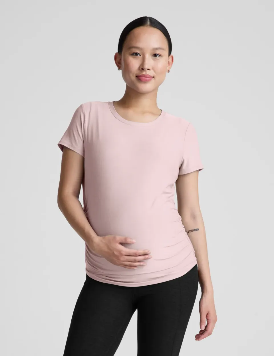 Beyond Yoga Featherweight One & Only Maternity Tee rosa lätt