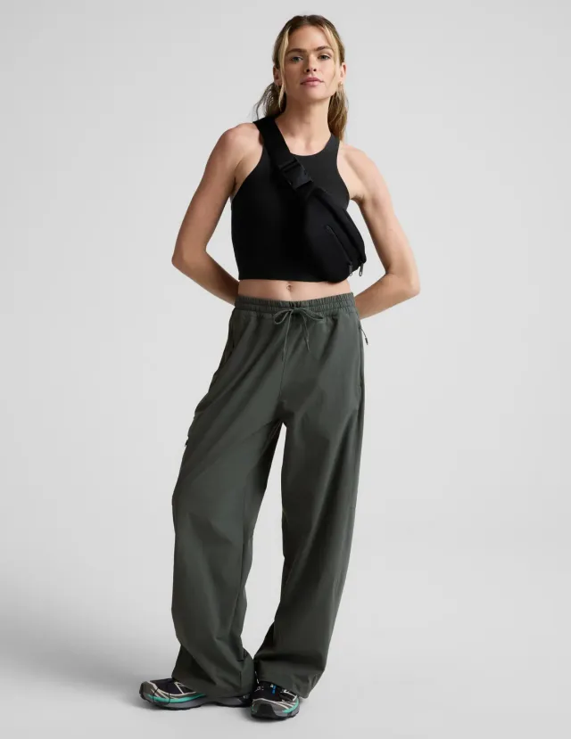 Beyond Yoga Peak Pant friluftsbyxor slate green fickor