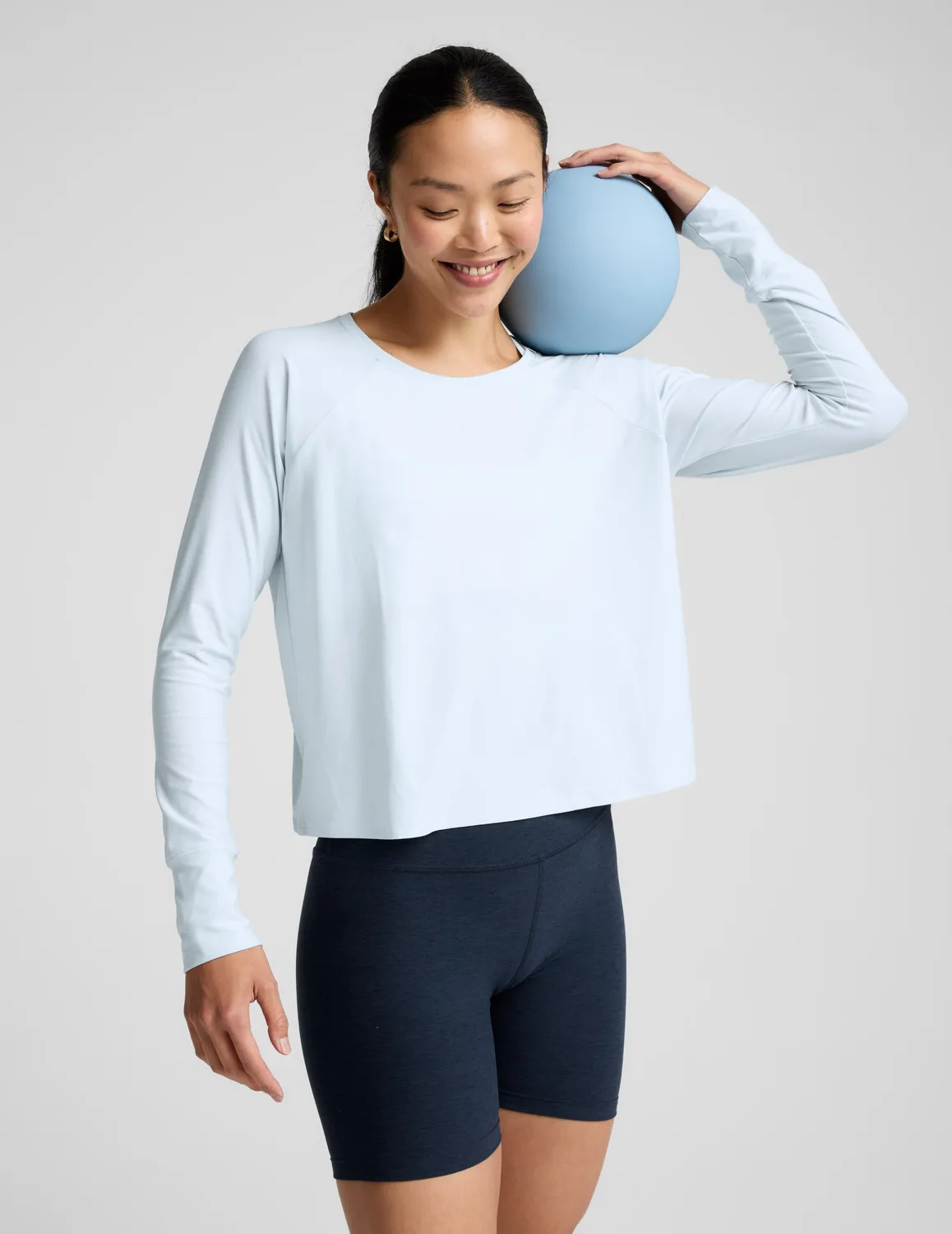 Beyond Yoga Featherweight Daydreamer Pullover långärmad tröja ljusblå luftig