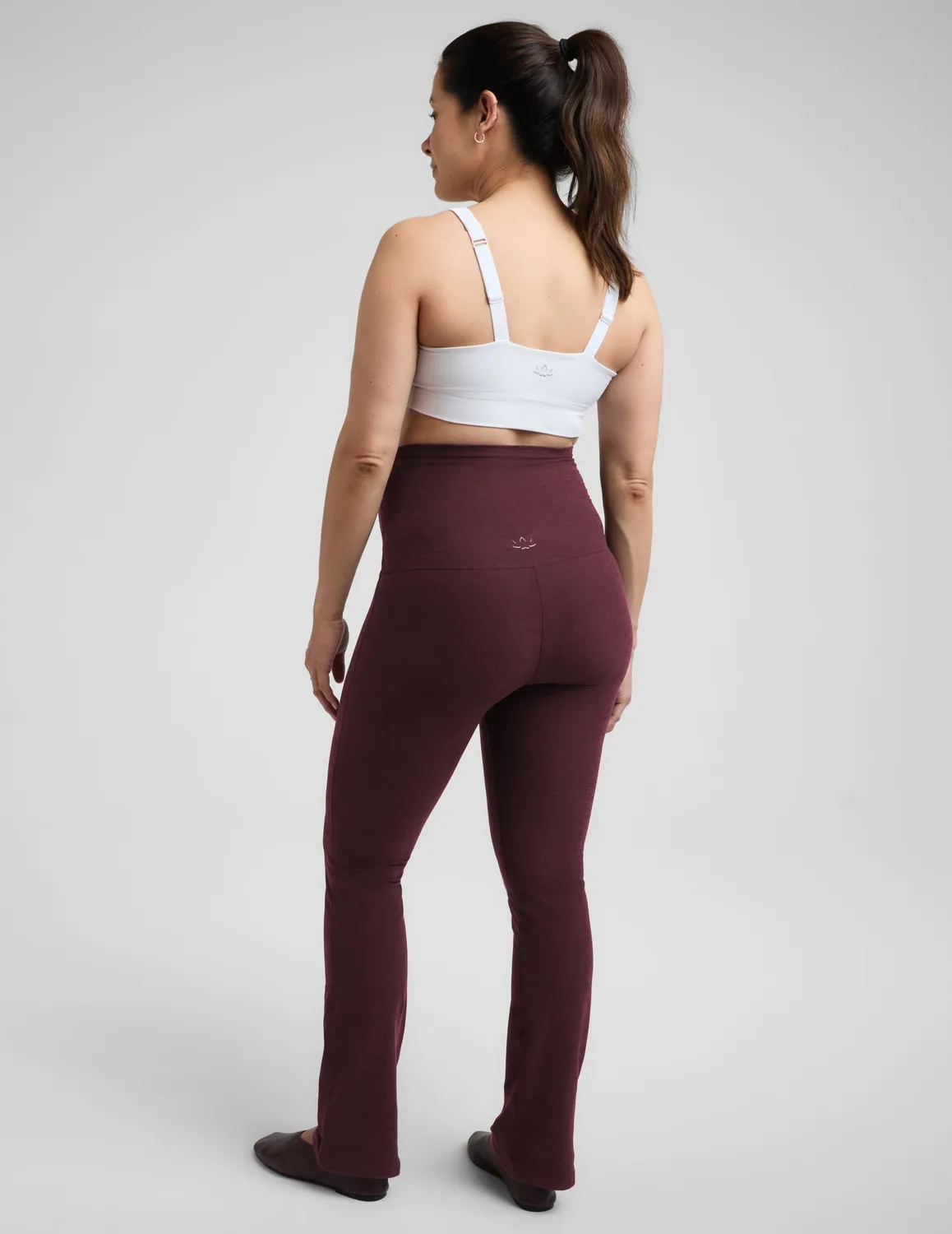 Beyond Yoga Spacedye Practice Maternity Bootcut mammabyxor Cabernet