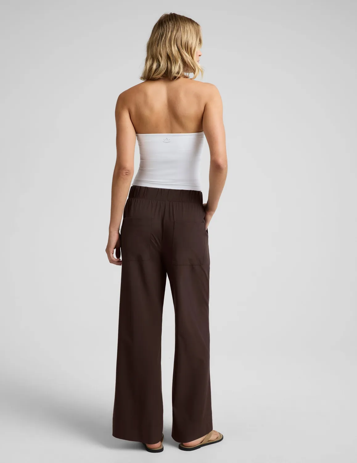 Beyond Yoga Easy Wide Leg Pant 31" byxor Dark Chocolate vida