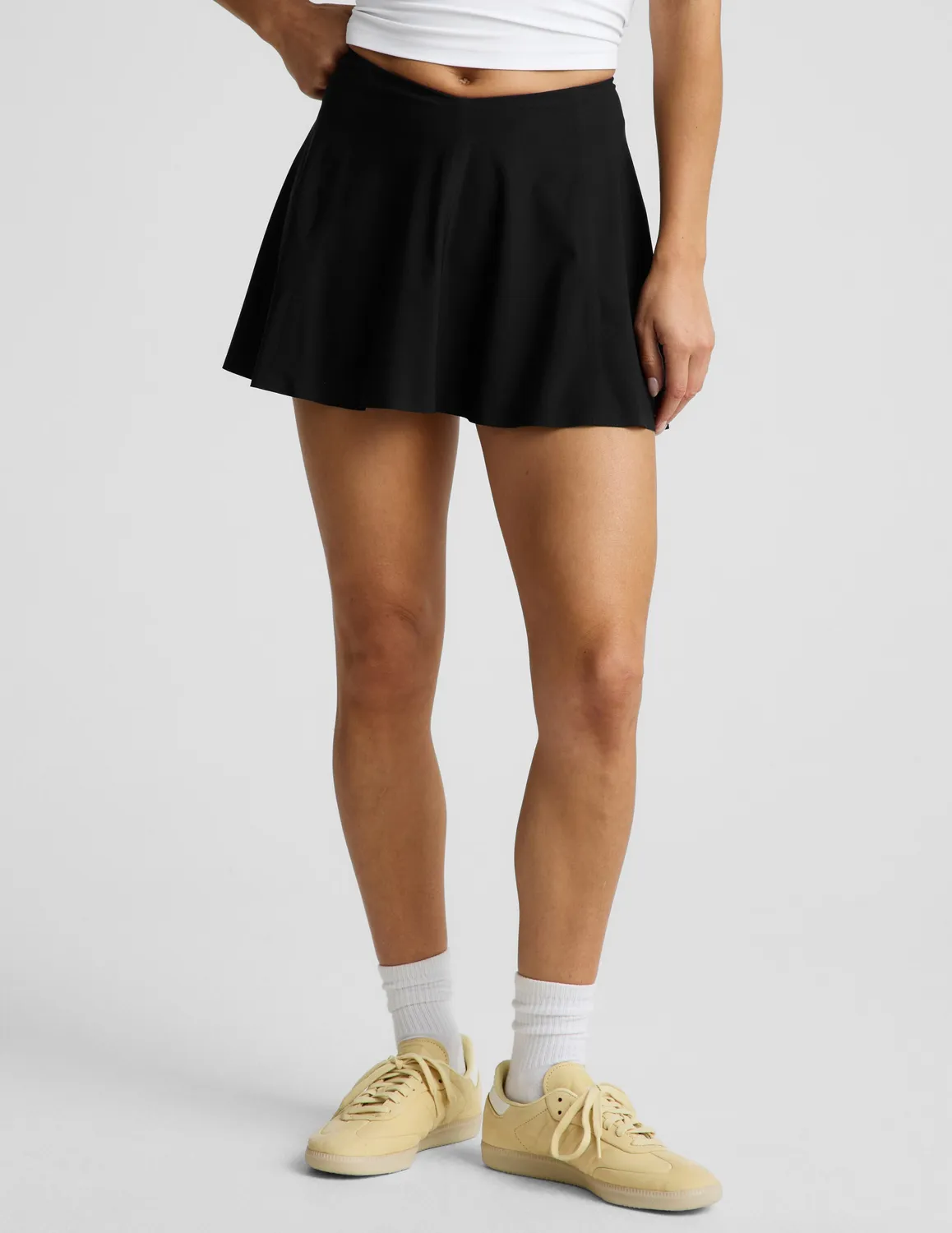 Beyond Yoga You're A Force tenniskjol svart med shorts