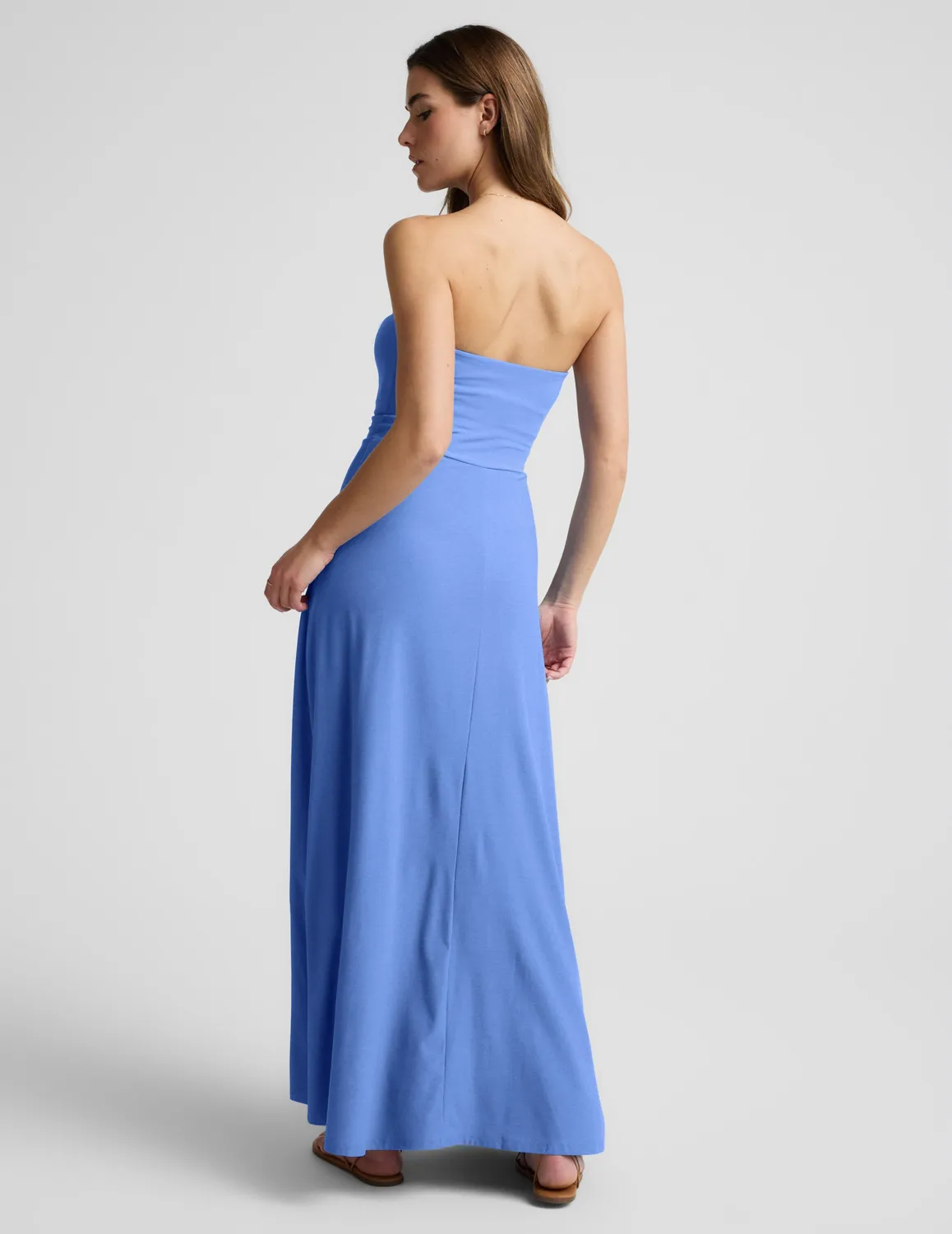 Beyond Yoga Featherweight Strapless Maxi maxiklänning Wild Flower Blue