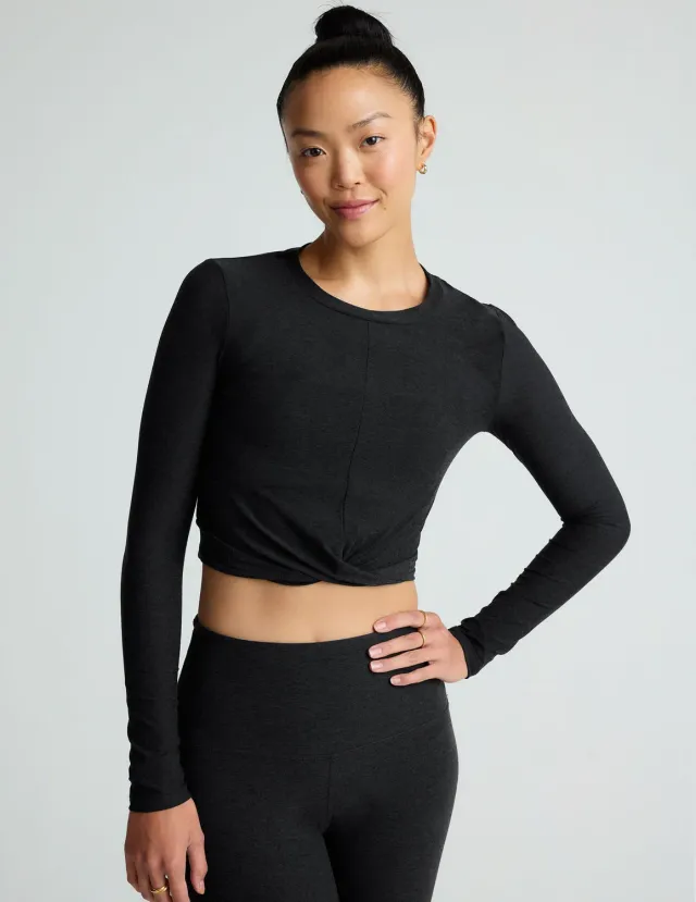 Beyond Yoga Featherweight Center Stage topp Darkest Night