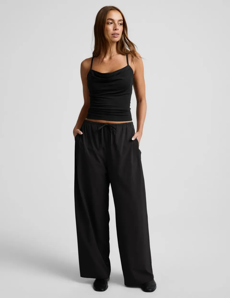 Beyond Yoga Solstice Drawstring Wide Leg Pant 29 byxor svart