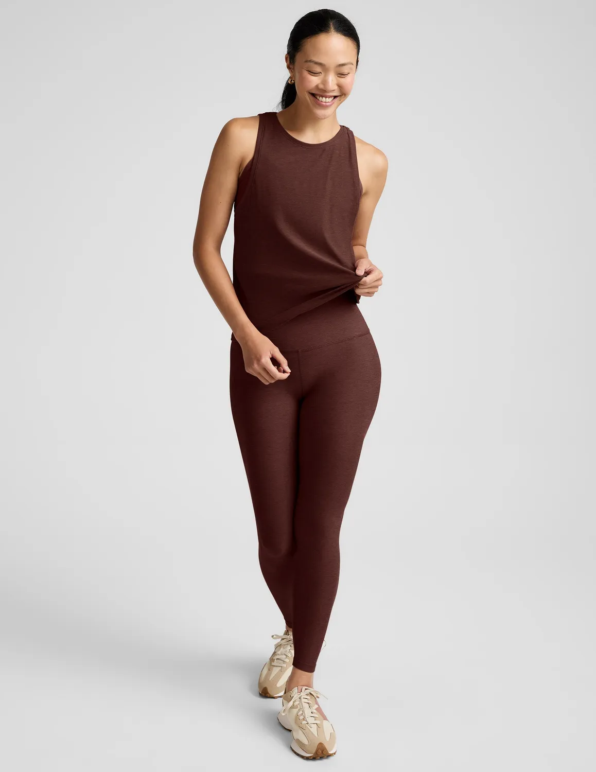 Beyond Yoga Featherweight Rebalance Linne Iced Mocha luftigt