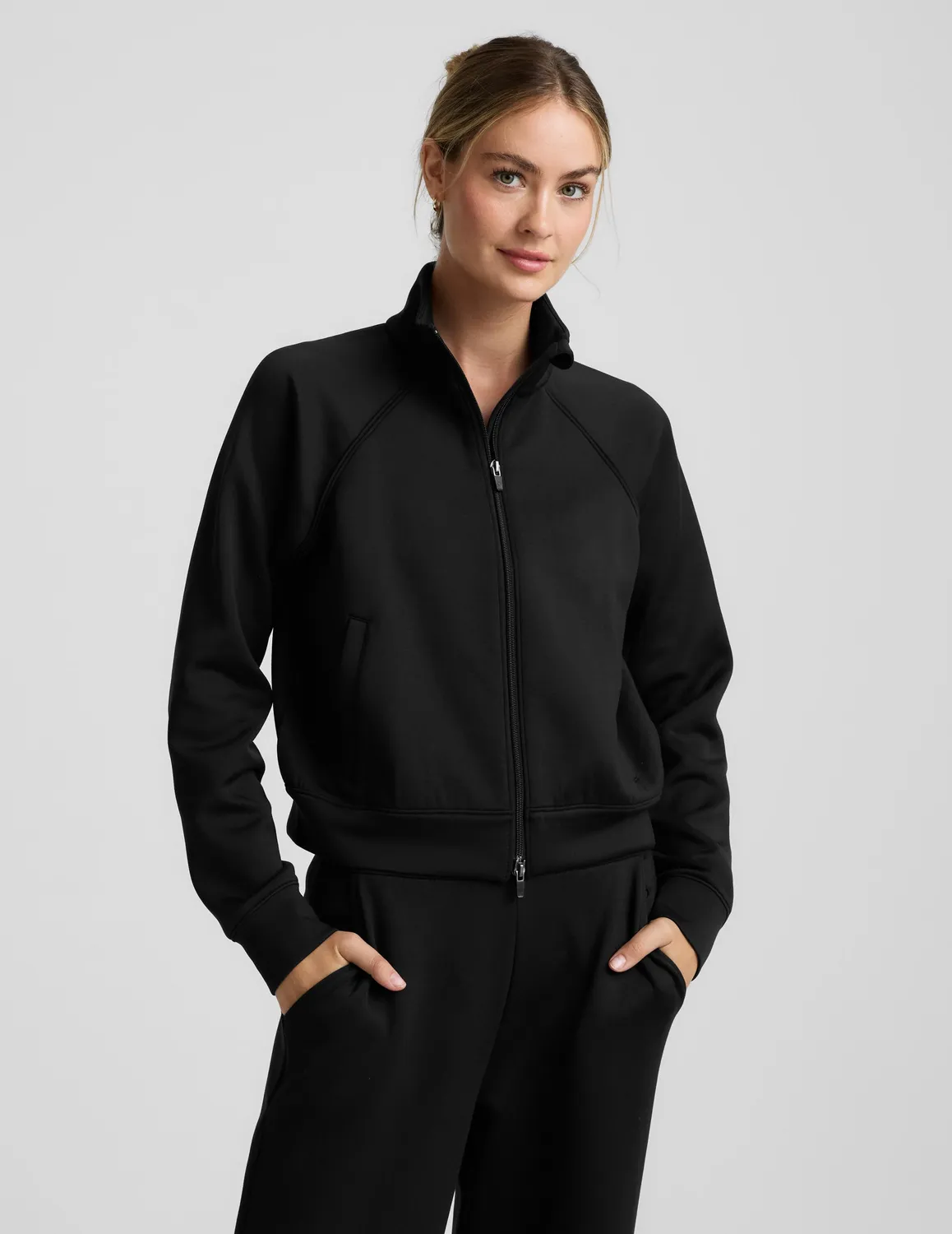 Beyond Yoga In The Flow Bomber bomberjacka Svart med fickor