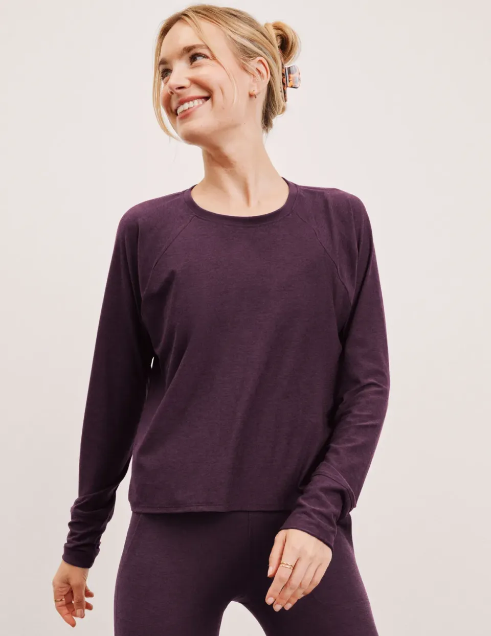 Beyond Yoga Featherweight Daydreamer Pullover långärmad tröja lila stretch