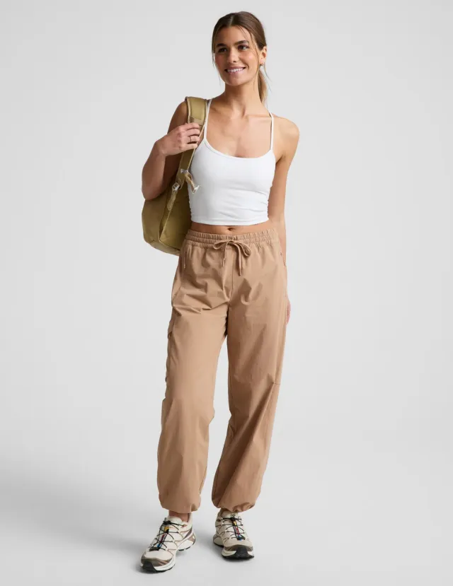 Beyond Yoga Peak Pant friluftsbyxor camel resår
