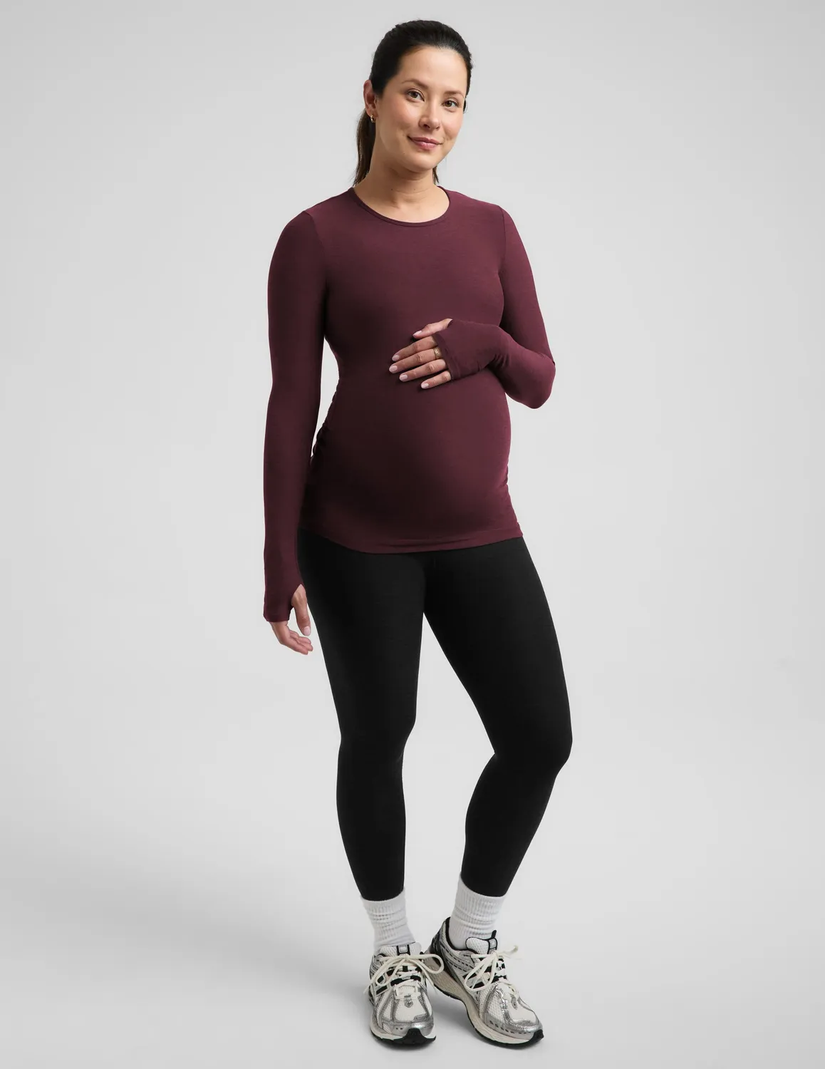 Beyond Yoga Featherweight Count On Me Maternity Crew Pullover tröja Cabernet Heather gravid