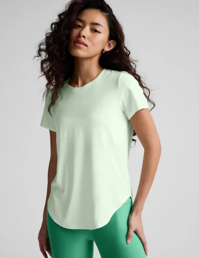 Beyond Yoga Featherweight On The Down Low T-shirt Airy Green Heather lätt