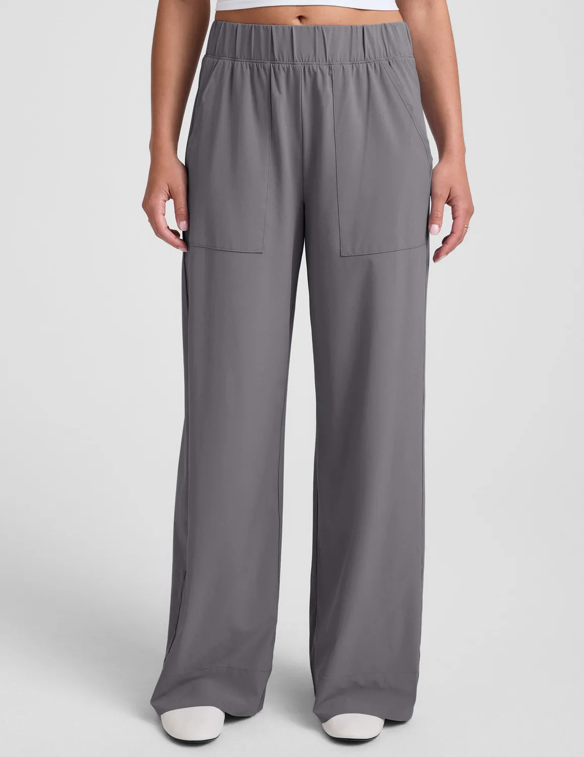 Beyond Yoga Easy Wide Leg Pant 31" byxor Cloud Gray ljusgrå