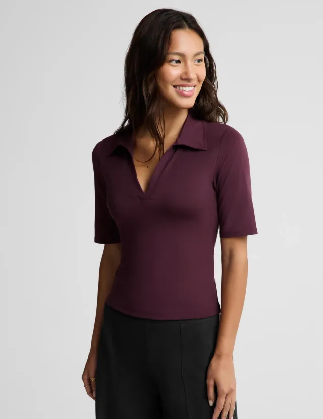 Beyond Yoga Sport Active V-Neck Polo piké cabernet inbyggd bh