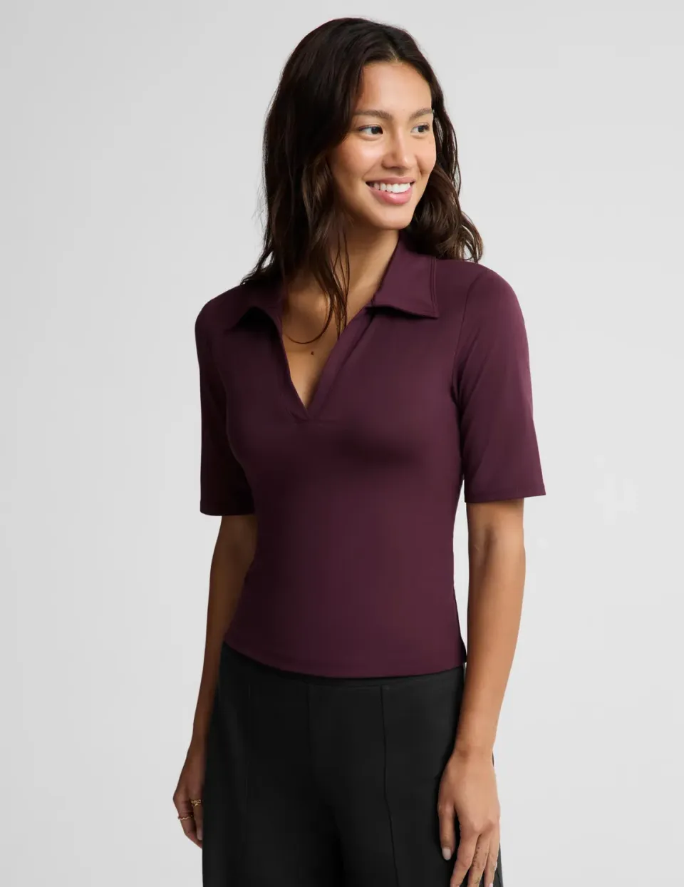 Beyond Yoga Sport Active V-Neck Polo piké cabernet inbyggd bh
