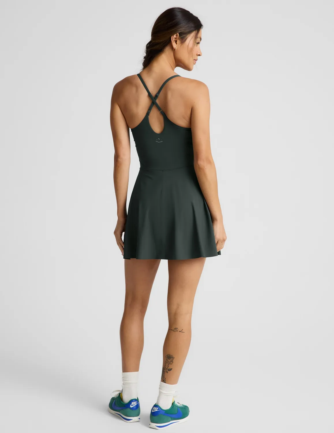 Beyond Yoga You're A Force Dress tennisklänning grön shorts