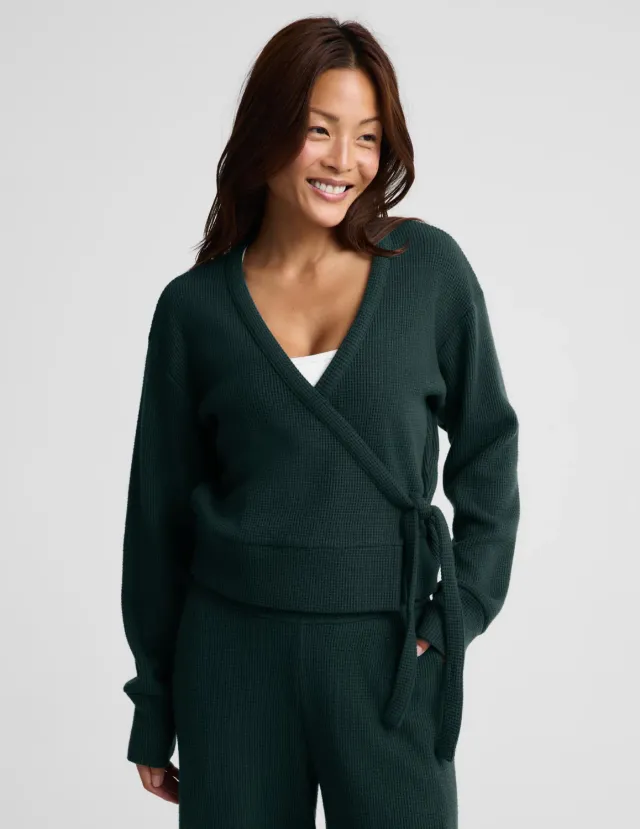 Beyond Yoga Rest Day Waffle omlottpullover grön våffelstickad