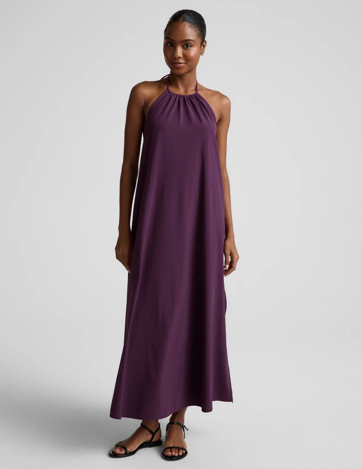 Beyond Yoga Go With The Flow halter maxiklänning Brilliant Blackberry fickor