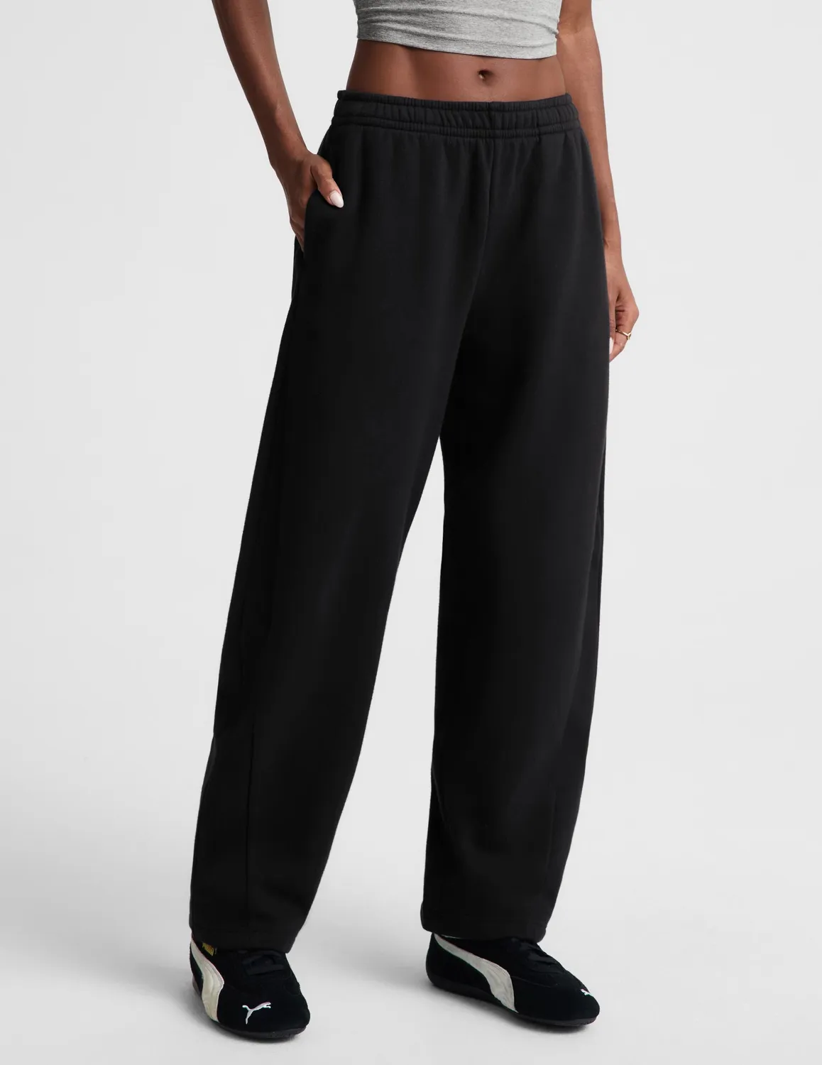 Beyond Yoga LuxeFleece 2.0 Barrel mjukisbyxor Black svart