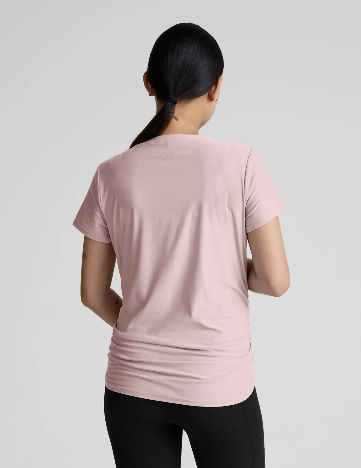 Beyond Yoga Featherweight One & Only Maternity Tee rosa lätt
