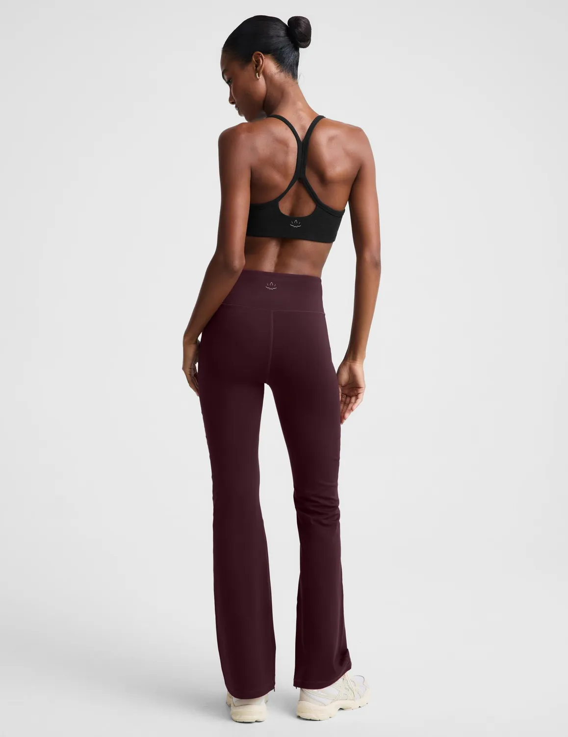 Beyond Yoga Pacer Fleece Split Hem byxa Cabernet varm