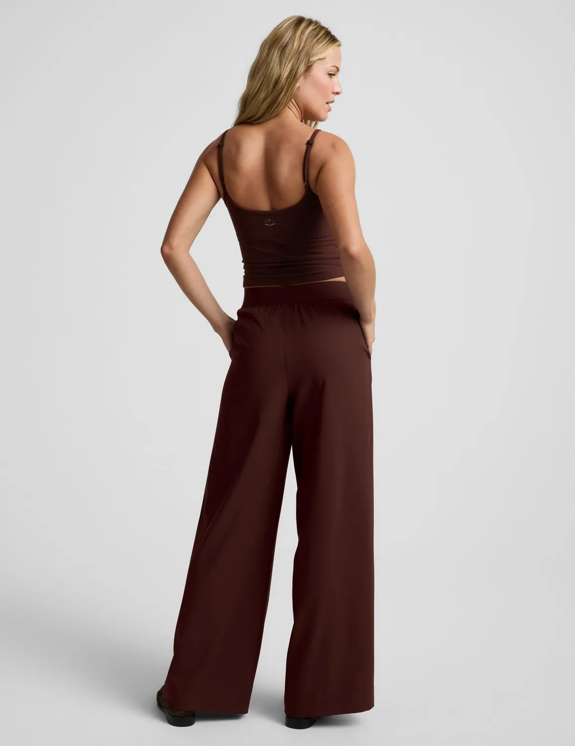 Beyond Yoga Elasticated Wide Leg Pant 29" byxor Iced Mocha vida