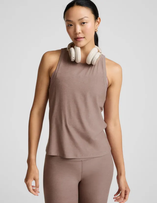 Beyond Yoga Featherweight Rebalance Tank linne Rosey Taupe Heather lös