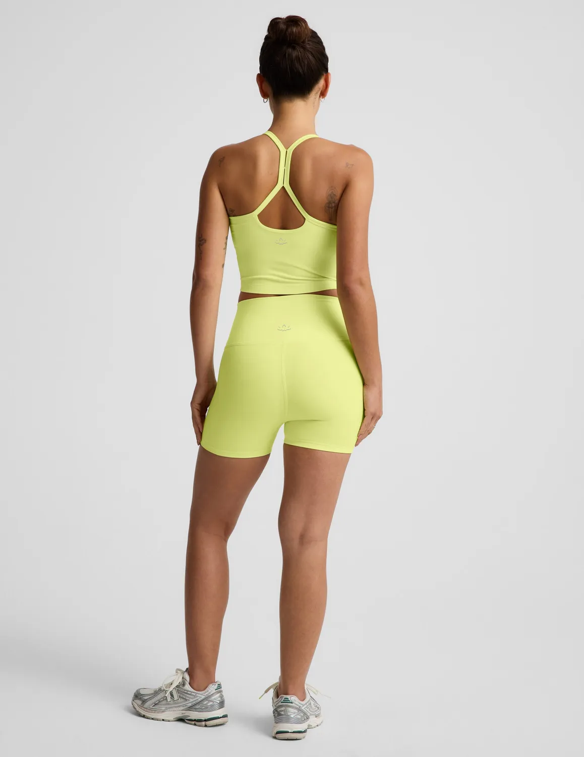 Beyond Yoga Spacedye Keep Pace 3" Short träningsshorts Electric Lime Heather