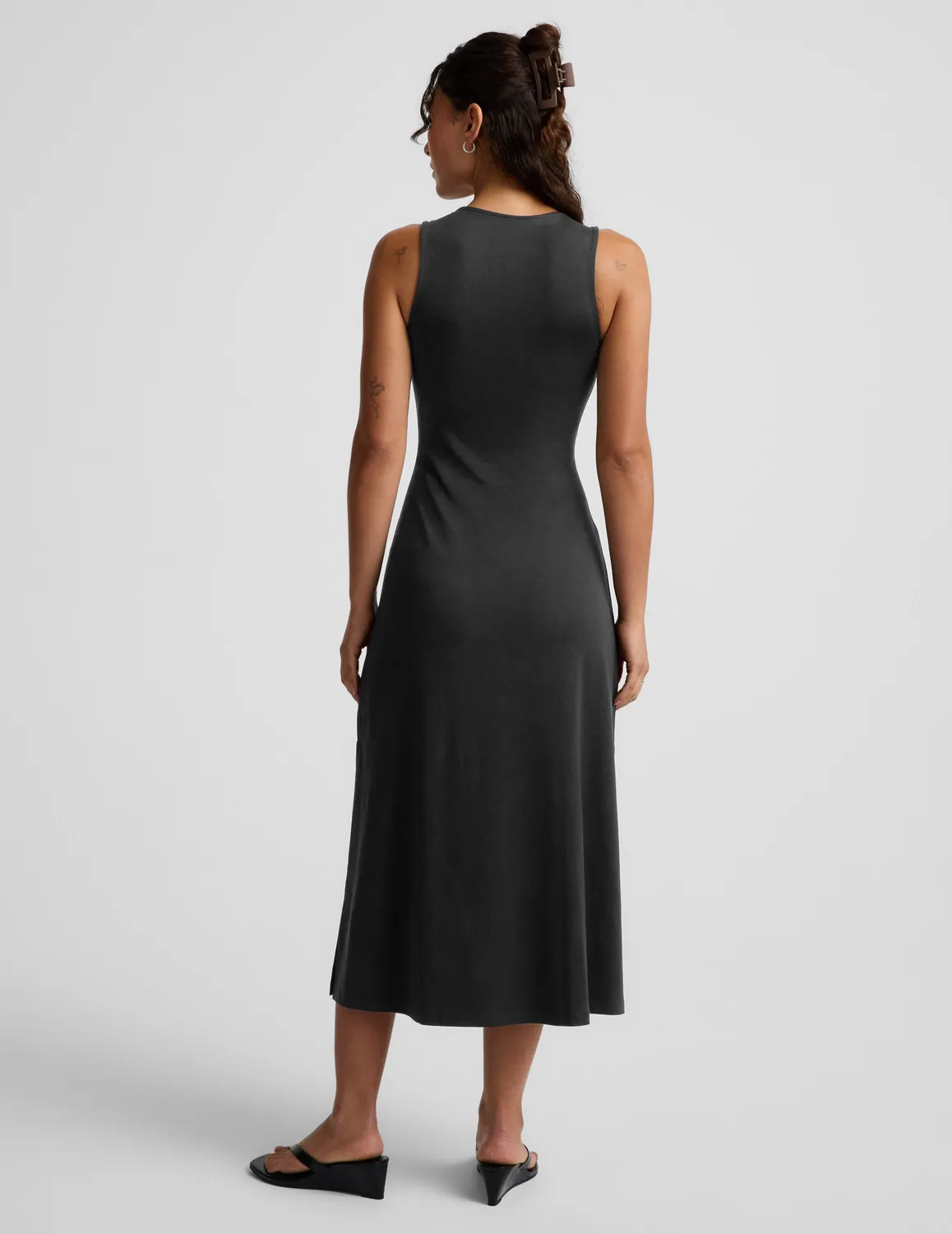 Beyond Yoga Twist Cutout midiklänning Svart stretch
