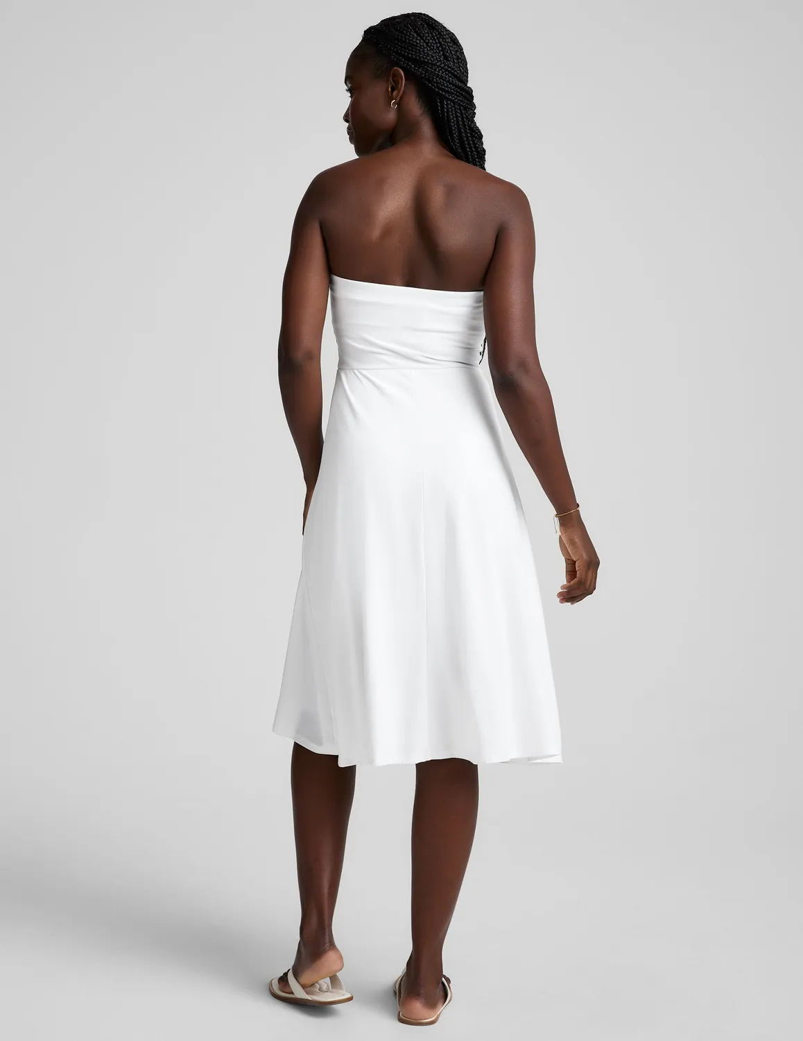 Beyond Yoga Featherweight Strapless klänning Cloud White fickor
