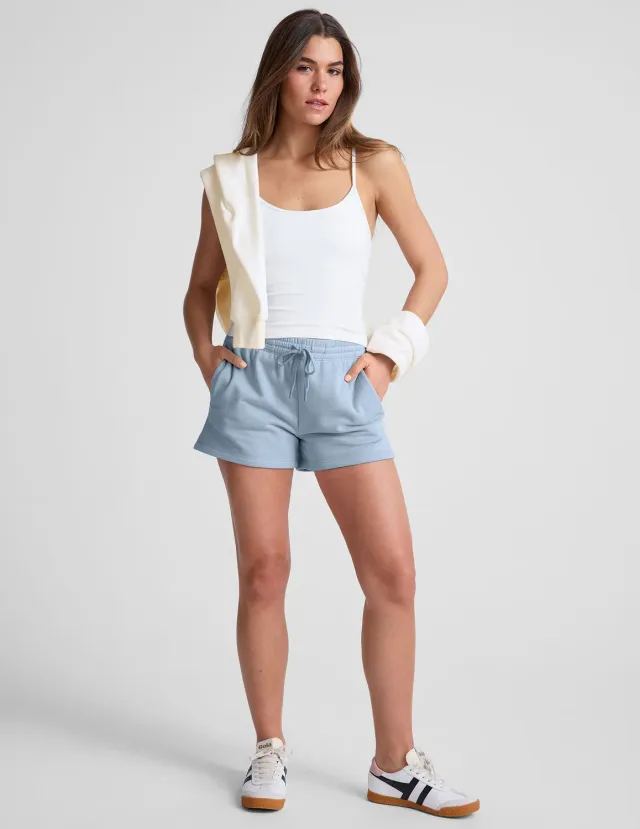 Beyond Yoga LuxeFleece Sweat Short mjukisshorts Blue Zen med fickor