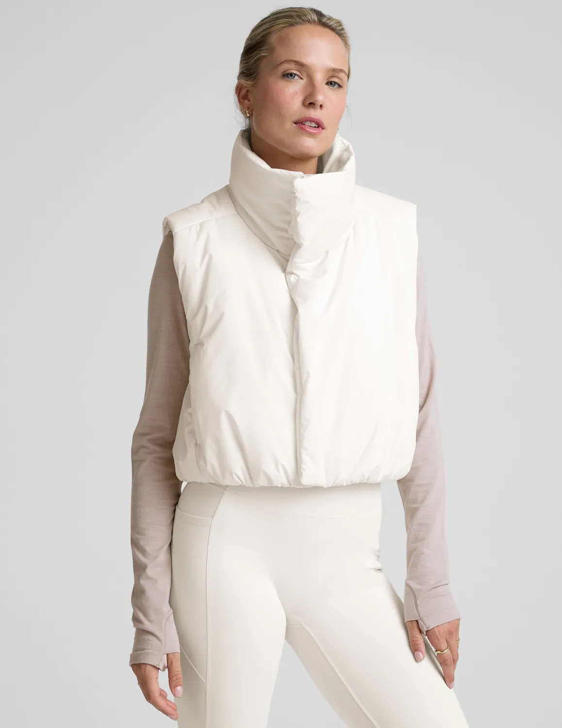 Beyond Yoga Warm Up Puffer Vest väst Glacier vattenavvisande