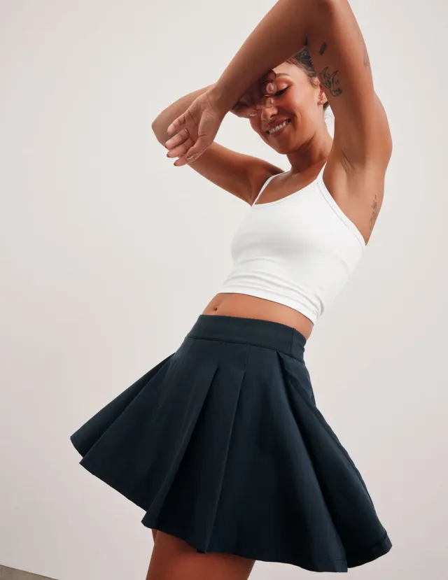 Beyond Yoga Score Pleated Skirt tenniskjol nocturnal navy shorts
